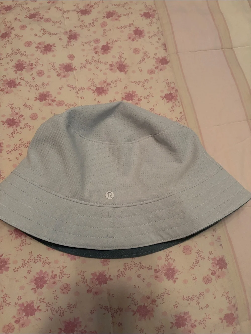 lululemon 🎉  Reversible Bucket Hat